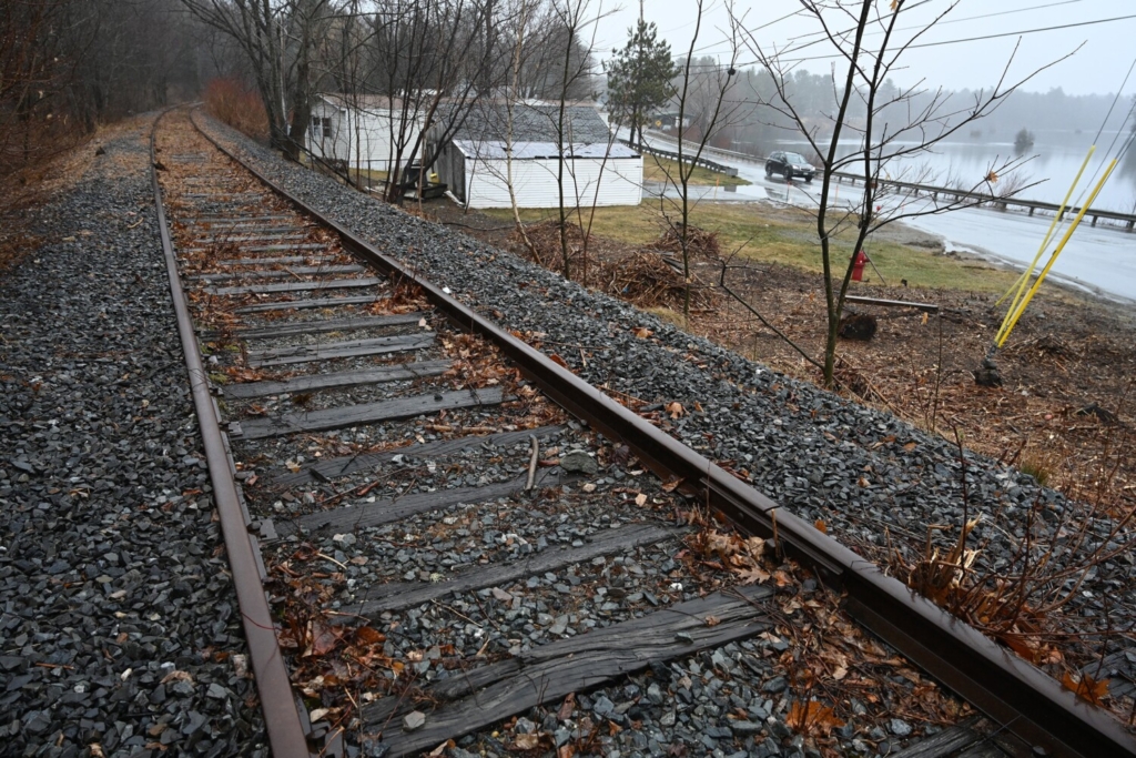 abandoned rail